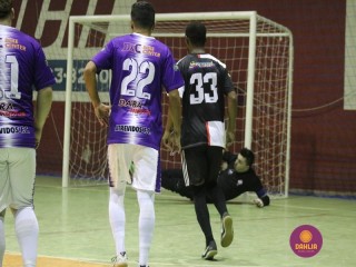 
<a style='margin-left: 5px;' class='btn btn-xs btn-social btn-facebook' href='https://www.facebook.com/sharer/sharer.php?u=https://www.boladovale.com.br/imgs/800-800-90/conteudo/fotos/1274/img1963.jpg' rel='popup' data-width='500' data-height='400'><i class='fa fa-facebook'></i>Compartilhar <span class='hidden-xs'>no Facebook</span>
</a> 
<a class='btn btn-default btn-xs' target='_blank' href='imgs/800-800-90/conteudo/fotos/1274/img1963.jpg'>
<span class='glyphicon glyphicon-cloud-download'></span> Salvar
</a> 
<span></span>