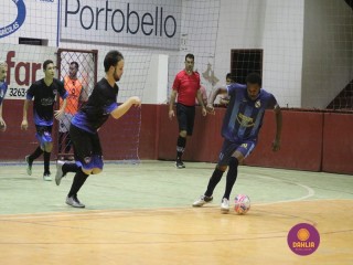
<a style='margin-left: 5px;' class='btn btn-xs btn-social btn-facebook' href='https://www.facebook.com/sharer/sharer.php?u=https://www.boladovale.com.br/imgs/800-800-90/conteudo/fotos/1275/img2007.jpg' rel='popup' data-width='500' data-height='400'><i class='fa fa-facebook'></i>Compartilhar <span class='hidden-xs'>no Facebook</span>
</a> 
<a class='btn btn-default btn-xs' target='_blank' href='imgs/800-800-90/conteudo/fotos/1275/img2007.jpg'>
<span class='glyphicon glyphicon-cloud-download'></span> Salvar
</a> 
<span></span>