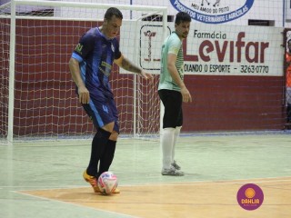 
<a style='margin-left: 5px;' class='btn btn-xs btn-social btn-facebook' href='https://www.facebook.com/sharer/sharer.php?u=https://www.boladovale.com.br/imgs/800-800-90/conteudo/fotos/1275/img2010.jpg' rel='popup' data-width='500' data-height='400'><i class='fa fa-facebook'></i>Compartilhar <span class='hidden-xs'>no Facebook</span>
</a> 
<a class='btn btn-default btn-xs' target='_blank' href='imgs/800-800-90/conteudo/fotos/1275/img2010.jpg'>
<span class='glyphicon glyphicon-cloud-download'></span> Salvar
</a> 
<span></span>