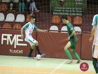 
<a style='margin-left: 5px;' class='btn btn-xs btn-social btn-facebook' href='https://www.facebook.com/sharer/sharer.php?u=https://www.boladovale.com.br/imgs/800-800-90/conteudo/fotos/1276/img2093.jpg' rel='popup' data-width='500' data-height='400'><i class='fa fa-facebook'></i>Compartilhar <span class='hidden-xs'>no Facebook</span>
</a> 
<a class='btn btn-default btn-xs' target='_blank' href='imgs/800-800-90/conteudo/fotos/1276/img2093.jpg'>
<span class='glyphicon glyphicon-cloud-download'></span> Salvar
</a> 
<span></span>