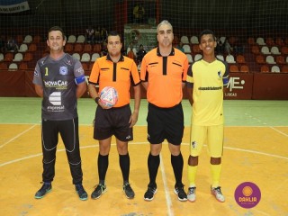 
<a style='margin-left: 5px;' class='btn btn-xs btn-social btn-facebook' href='https://www.facebook.com/sharer/sharer.php?u=https://www.boladovale.com.br/imgs/800-800-90/conteudo/fotos/1277/img2140.jpg' rel='popup' data-width='500' data-height='400'><i class='fa fa-facebook'></i>Compartilhar <span class='hidden-xs'>no Facebook</span>
</a> 
<a class='btn btn-default btn-xs' target='_blank' href='imgs/800-800-90/conteudo/fotos/1277/img2140.jpg'>
<span class='glyphicon glyphicon-cloud-download'></span> Salvar
</a> 
<span></span>