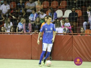 
<a style='margin-left: 5px;' class='btn btn-xs btn-social btn-facebook' href='https://www.facebook.com/sharer/sharer.php?u=https://www.boladovale.com.br/imgs/800-800-90/conteudo/fotos/1278/img2193.jpg' rel='popup' data-width='500' data-height='400'><i class='fa fa-facebook'></i>Compartilhar <span class='hidden-xs'>no Facebook</span>
</a> 
<a class='btn btn-default btn-xs' target='_blank' href='imgs/800-800-90/conteudo/fotos/1278/img2193.jpg'>
<span class='glyphicon glyphicon-cloud-download'></span> Salvar
</a> 
<span></span>