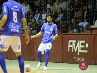 
<a style='margin-left: 5px;' class='btn btn-xs btn-social btn-facebook' href='https://www.facebook.com/sharer/sharer.php?u=https://www.boladovale.com.br/imgs/800-800-90/conteudo/fotos/1278/img2247.jpg' rel='popup' data-width='500' data-height='400'><i class='fa fa-facebook'></i>Compartilhar <span class='hidden-xs'>no Facebook</span>
</a> 
<a class='btn btn-default btn-xs' target='_blank' href='imgs/800-800-90/conteudo/fotos/1278/img2247.jpg'>
<span class='glyphicon glyphicon-cloud-download'></span> Salvar
</a> 
<span></span>