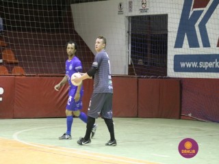 
<a style='margin-left: 5px;' class='btn btn-xs btn-social btn-facebook' href='https://www.facebook.com/sharer/sharer.php?u=https://www.boladovale.com.br/imgs/800-800-90/conteudo/fotos/1281/img3015.jpg' rel='popup' data-width='500' data-height='400'><i class='fa fa-facebook'></i>Compartilhar <span class='hidden-xs'>no Facebook</span>
</a> 
<a class='btn btn-default btn-xs' target='_blank' href='imgs/800-800-90/conteudo/fotos/1281/img3015.jpg'>
<span class='glyphicon glyphicon-cloud-download'></span> Salvar
</a> 
<span></span>