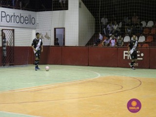 
<a style='margin-left: 5px;' class='btn btn-xs btn-social btn-facebook' href='https://www.facebook.com/sharer/sharer.php?u=https://www.boladovale.com.br/imgs/800-800-90/conteudo/fotos/1282/img3039.jpg' rel='popup' data-width='500' data-height='400'><i class='fa fa-facebook'></i>Compartilhar <span class='hidden-xs'>no Facebook</span>
</a> 
<a class='btn btn-default btn-xs' target='_blank' href='imgs/800-800-90/conteudo/fotos/1282/img3039.jpg'>
<span class='glyphicon glyphicon-cloud-download'></span> Salvar
</a> 
<span></span>
