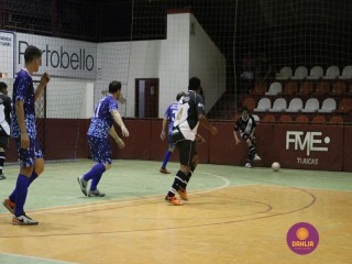 
<a style='margin-left: 5px;' class='btn btn-xs btn-social btn-facebook' href='https://www.facebook.com/sharer/sharer.php?u=https://www.boladovale.com.br/imgs/800-800-90/conteudo/fotos/1282/img3059.jpg' rel='popup' data-width='500' data-height='400'><i class='fa fa-facebook'></i>Compartilhar <span class='hidden-xs'>no Facebook</span>
</a> 
<a class='btn btn-default btn-xs' target='_blank' href='imgs/800-800-90/conteudo/fotos/1282/img3059.jpg'>
<span class='glyphicon glyphicon-cloud-download'></span> Salvar
</a> 
<span></span>