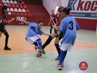 
<a style='margin-left: 5px;' class='btn btn-xs btn-social btn-facebook' href='https://www.facebook.com/sharer/sharer.php?u=https://www.boladovale.com.br/imgs/800-800-90/conteudo/fotos/1283/img2352.jpg' rel='popup' data-width='500' data-height='400'><i class='fa fa-facebook'></i>Compartilhar <span class='hidden-xs'>no Facebook</span>
</a> 
<a class='btn btn-default btn-xs' target='_blank' href='imgs/800-800-90/conteudo/fotos/1283/img2352.jpg'>
<span class='glyphicon glyphicon-cloud-download'></span> Salvar
</a> 
<span></span>