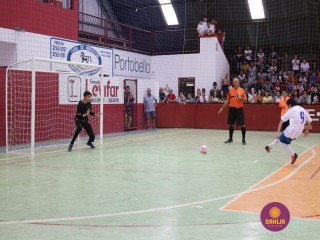 
<a style='margin-left: 5px;' class='btn btn-xs btn-social btn-facebook' href='https://www.facebook.com/sharer/sharer.php?u=https://www.boladovale.com.br/imgs/800-800-90/conteudo/fotos/1283/img2565.jpg' rel='popup' data-width='500' data-height='400'><i class='fa fa-facebook'></i>Compartilhar <span class='hidden-xs'>no Facebook</span>
</a> 
<a class='btn btn-default btn-xs' target='_blank' href='imgs/800-800-90/conteudo/fotos/1283/img2565.jpg'>
<span class='glyphicon glyphicon-cloud-download'></span> Salvar
</a> 
<span></span>