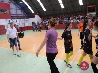 
<a style='margin-left: 5px;' class='btn btn-xs btn-social btn-facebook' href='https://www.facebook.com/sharer/sharer.php?u=https://www.boladovale.com.br/imgs/800-800-90/conteudo/fotos/1283/img2663.jpg' rel='popup' data-width='500' data-height='400'><i class='fa fa-facebook'></i>Compartilhar <span class='hidden-xs'>no Facebook</span>
</a> 
<a class='btn btn-default btn-xs' target='_blank' href='imgs/800-800-90/conteudo/fotos/1283/img2663.jpg'>
<span class='glyphicon glyphicon-cloud-download'></span> Salvar
</a> 
<span></span>