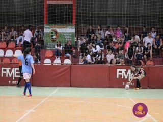 
<a style='margin-left: 5px;' class='btn btn-xs btn-social btn-facebook' href='https://www.facebook.com/sharer/sharer.php?u=https://www.boladovale.com.br/imgs/800-800-90/conteudo/fotos/1283/img2805.jpg' rel='popup' data-width='500' data-height='400'><i class='fa fa-facebook'></i>Compartilhar <span class='hidden-xs'>no Facebook</span>
</a> 
<a class='btn btn-default btn-xs' target='_blank' href='imgs/800-800-90/conteudo/fotos/1283/img2805.jpg'>
<span class='glyphicon glyphicon-cloud-download'></span> Salvar
</a> 
<span></span>