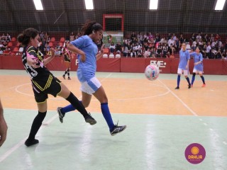 
<a style='margin-left: 5px;' class='btn btn-xs btn-social btn-facebook' href='https://www.facebook.com/sharer/sharer.php?u=https://www.boladovale.com.br/imgs/800-800-90/conteudo/fotos/1283/img2808.jpg' rel='popup' data-width='500' data-height='400'><i class='fa fa-facebook'></i>Compartilhar <span class='hidden-xs'>no Facebook</span>
</a> 
<a class='btn btn-default btn-xs' target='_blank' href='imgs/800-800-90/conteudo/fotos/1283/img2808.jpg'>
<span class='glyphicon glyphicon-cloud-download'></span> Salvar
</a> 
<span></span>