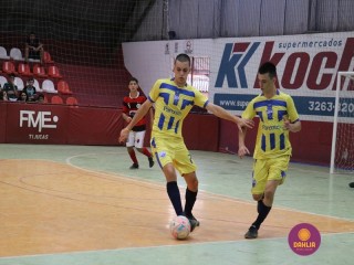 
<a style='margin-left: 5px;' class='btn btn-xs btn-social btn-facebook' href='https://www.facebook.com/sharer/sharer.php?u=https://www.boladovale.com.br/imgs/800-800-90/conteudo/fotos/1283/img2855.jpg' rel='popup' data-width='500' data-height='400'><i class='fa fa-facebook'></i>Compartilhar <span class='hidden-xs'>no Facebook</span>
</a> 
<a class='btn btn-default btn-xs' target='_blank' href='imgs/800-800-90/conteudo/fotos/1283/img2855.jpg'>
<span class='glyphicon glyphicon-cloud-download'></span> Salvar
</a> 
<span></span>