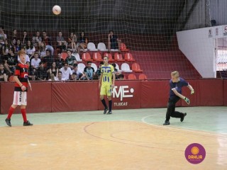 
<a style='margin-left: 5px;' class='btn btn-xs btn-social btn-facebook' href='https://www.facebook.com/sharer/sharer.php?u=https://www.boladovale.com.br/imgs/800-800-90/conteudo/fotos/1283/img2858.jpg' rel='popup' data-width='500' data-height='400'><i class='fa fa-facebook'></i>Compartilhar <span class='hidden-xs'>no Facebook</span>
</a> 
<a class='btn btn-default btn-xs' target='_blank' href='imgs/800-800-90/conteudo/fotos/1283/img2858.jpg'>
<span class='glyphicon glyphicon-cloud-download'></span> Salvar
</a> 
<span></span>