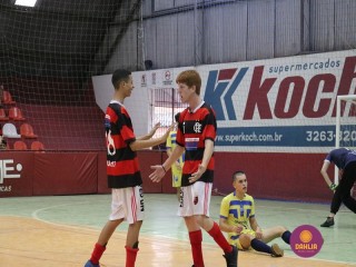 
<a style='margin-left: 5px;' class='btn btn-xs btn-social btn-facebook' href='https://www.facebook.com/sharer/sharer.php?u=https://www.boladovale.com.br/imgs/800-800-90/conteudo/fotos/1283/img2863.jpg' rel='popup' data-width='500' data-height='400'><i class='fa fa-facebook'></i>Compartilhar <span class='hidden-xs'>no Facebook</span>
</a> 
<a class='btn btn-default btn-xs' target='_blank' href='imgs/800-800-90/conteudo/fotos/1283/img2863.jpg'>
<span class='glyphicon glyphicon-cloud-download'></span> Salvar
</a> 
<span></span>