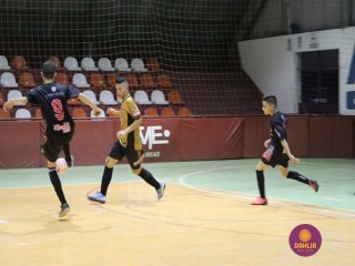 
<a style='margin-left: 5px;' class='btn btn-xs btn-social btn-facebook' href='https://www.facebook.com/sharer/sharer.php?u=https://www.boladovale.com.br/imgs/800-800-90/conteudo/fotos/1285/img4595.jpg' rel='popup' data-width='500' data-height='400'><i class='fa fa-facebook'></i>Compartilhar <span class='hidden-xs'>no Facebook</span>
</a> 
<a class='btn btn-default btn-xs' target='_blank' href='imgs/800-800-90/conteudo/fotos/1285/img4595.jpg'>
<span class='glyphicon glyphicon-cloud-download'></span> Salvar
</a> 
<span></span>