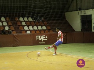 
<a style='margin-left: 5px;' class='btn btn-xs btn-social btn-facebook' href='https://www.facebook.com/sharer/sharer.php?u=https://www.boladovale.com.br/imgs/800-800-90/conteudo/fotos/1286/mg4650.jpg' rel='popup' data-width='500' data-height='400'><i class='fa fa-facebook'></i>Compartilhar <span class='hidden-xs'>no Facebook</span>
</a> 
<a class='btn btn-default btn-xs' target='_blank' href='imgs/800-800-90/conteudo/fotos/1286/mg4650.jpg'>
<span class='glyphicon glyphicon-cloud-download'></span> Salvar
</a> 
<span></span>