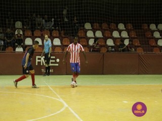
<a style='margin-left: 5px;' class='btn btn-xs btn-social btn-facebook' href='https://www.facebook.com/sharer/sharer.php?u=https://www.boladovale.com.br/imgs/800-800-90/conteudo/fotos/1286/mg4689.jpg' rel='popup' data-width='500' data-height='400'><i class='fa fa-facebook'></i>Compartilhar <span class='hidden-xs'>no Facebook</span>
</a> 
<a class='btn btn-default btn-xs' target='_blank' href='imgs/800-800-90/conteudo/fotos/1286/mg4689.jpg'>
<span class='glyphicon glyphicon-cloud-download'></span> Salvar
</a> 
<span></span>