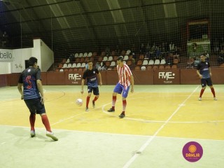 
<a style='margin-left: 5px;' class='btn btn-xs btn-social btn-facebook' href='https://www.facebook.com/sharer/sharer.php?u=https://www.boladovale.com.br/imgs/800-800-90/conteudo/fotos/1286/mg4726.jpg' rel='popup' data-width='500' data-height='400'><i class='fa fa-facebook'></i>Compartilhar <span class='hidden-xs'>no Facebook</span>
</a> 
<a class='btn btn-default btn-xs' target='_blank' href='imgs/800-800-90/conteudo/fotos/1286/mg4726.jpg'>
<span class='glyphicon glyphicon-cloud-download'></span> Salvar
</a> 
<span></span>