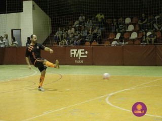 
<a style='margin-left: 5px;' class='btn btn-xs btn-social btn-facebook' href='https://www.facebook.com/sharer/sharer.php?u=https://www.boladovale.com.br/imgs/800-800-90/conteudo/fotos/1287/mg4803.jpg' rel='popup' data-width='500' data-height='400'><i class='fa fa-facebook'></i>Compartilhar <span class='hidden-xs'>no Facebook</span>
</a> 
<a class='btn btn-default btn-xs' target='_blank' href='imgs/800-800-90/conteudo/fotos/1287/mg4803.jpg'>
<span class='glyphicon glyphicon-cloud-download'></span> Salvar
</a> 
<span></span>