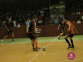 
<a style='margin-left: 5px;' class='btn btn-xs btn-social btn-facebook' href='https://www.facebook.com/sharer/sharer.php?u=https://www.boladovale.com.br/imgs/800-800-90/conteudo/fotos/1287/mg4857.jpg' rel='popup' data-width='500' data-height='400'><i class='fa fa-facebook'></i>Compartilhar <span class='hidden-xs'>no Facebook</span>
</a> 
<a class='btn btn-default btn-xs' target='_blank' href='imgs/800-800-90/conteudo/fotos/1287/mg4857.jpg'>
<span class='glyphicon glyphicon-cloud-download'></span> Salvar
</a> 
<span></span>