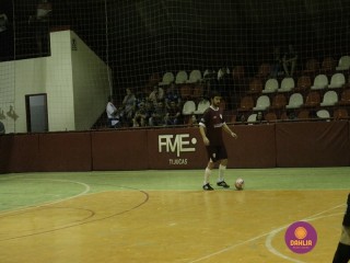 
<a style='margin-left: 5px;' class='btn btn-xs btn-social btn-facebook' href='https://www.facebook.com/sharer/sharer.php?u=https://www.boladovale.com.br/imgs/800-800-90/conteudo/fotos/1288/mg4933.jpg' rel='popup' data-width='500' data-height='400'><i class='fa fa-facebook'></i>Compartilhar <span class='hidden-xs'>no Facebook</span>
</a> 
<a class='btn btn-default btn-xs' target='_blank' href='imgs/800-800-90/conteudo/fotos/1288/mg4933.jpg'>
<span class='glyphicon glyphicon-cloud-download'></span> Salvar
</a> 
<span></span>