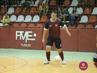 
<a style='margin-left: 5px;' class='btn btn-xs btn-social btn-facebook' href='https://www.facebook.com/sharer/sharer.php?u=https://www.boladovale.com.br/imgs/800-800-90/conteudo/fotos/1290/img7023.jpg' rel='popup' data-width='500' data-height='400'><i class='fa fa-facebook'></i>Compartilhar <span class='hidden-xs'>no Facebook</span>
</a> 
<a class='btn btn-default btn-xs' target='_blank' href='imgs/800-800-90/conteudo/fotos/1290/img7023.jpg'>
<span class='glyphicon glyphicon-cloud-download'></span> Salvar
</a> 
<span></span>