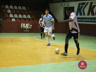 
<a style='margin-left: 5px;' class='btn btn-xs btn-social btn-facebook' href='https://www.facebook.com/sharer/sharer.php?u=https://www.boladovale.com.br/imgs/800-800-90/conteudo/fotos/1292/img7088.jpg' rel='popup' data-width='500' data-height='400'><i class='fa fa-facebook'></i>Compartilhar <span class='hidden-xs'>no Facebook</span>
</a> 
<a class='btn btn-default btn-xs' target='_blank' href='imgs/800-800-90/conteudo/fotos/1292/img7088.jpg'>
<span class='glyphicon glyphicon-cloud-download'></span> Salvar
</a> 
<span></span>