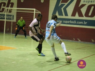 
<a style='margin-left: 5px;' class='btn btn-xs btn-social btn-facebook' href='https://www.facebook.com/sharer/sharer.php?u=https://www.boladovale.com.br/imgs/800-800-90/conteudo/fotos/1292/img7100.jpg' rel='popup' data-width='500' data-height='400'><i class='fa fa-facebook'></i>Compartilhar <span class='hidden-xs'>no Facebook</span>
</a> 
<a class='btn btn-default btn-xs' target='_blank' href='imgs/800-800-90/conteudo/fotos/1292/img7100.jpg'>
<span class='glyphicon glyphicon-cloud-download'></span> Salvar
</a> 
<span></span>
