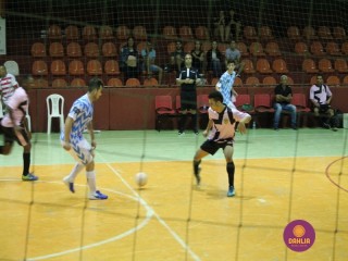 
<a style='margin-left: 5px;' class='btn btn-xs btn-social btn-facebook' href='https://www.facebook.com/sharer/sharer.php?u=https://www.boladovale.com.br/imgs/800-800-90/conteudo/fotos/1292/img7113.jpg' rel='popup' data-width='500' data-height='400'><i class='fa fa-facebook'></i>Compartilhar <span class='hidden-xs'>no Facebook</span>
</a> 
<a class='btn btn-default btn-xs' target='_blank' href='imgs/800-800-90/conteudo/fotos/1292/img7113.jpg'>
<span class='glyphicon glyphicon-cloud-download'></span> Salvar
</a> 
<span></span>