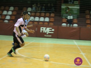 
<a style='margin-left: 5px;' class='btn btn-xs btn-social btn-facebook' href='https://www.facebook.com/sharer/sharer.php?u=https://www.boladovale.com.br/imgs/800-800-90/conteudo/fotos/1292/img7115.jpg' rel='popup' data-width='500' data-height='400'><i class='fa fa-facebook'></i>Compartilhar <span class='hidden-xs'>no Facebook</span>
</a> 
<a class='btn btn-default btn-xs' target='_blank' href='imgs/800-800-90/conteudo/fotos/1292/img7115.jpg'>
<span class='glyphicon glyphicon-cloud-download'></span> Salvar
</a> 
<span></span>