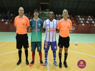 
<a style='margin-left: 5px;' class='btn btn-xs btn-social btn-facebook' href='https://www.facebook.com/sharer/sharer.php?u=https://www.boladovale.com.br/imgs/800-800-90/conteudo/fotos/1293/img5018.jpg' rel='popup' data-width='500' data-height='400'><i class='fa fa-facebook'></i>Compartilhar <span class='hidden-xs'>no Facebook</span>
</a> 
<a class='btn btn-default btn-xs' target='_blank' href='imgs/800-800-90/conteudo/fotos/1293/img5018.jpg'>
<span class='glyphicon glyphicon-cloud-download'></span> Salvar
</a> 
<span></span>