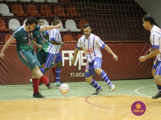 
<a style='margin-left: 5px;' class='btn btn-xs btn-social btn-facebook' href='https://www.facebook.com/sharer/sharer.php?u=https://www.boladovale.com.br/imgs/800-800-90/conteudo/fotos/1293/img5038.jpg' rel='popup' data-width='500' data-height='400'><i class='fa fa-facebook'></i>Compartilhar <span class='hidden-xs'>no Facebook</span>
</a> 
<a class='btn btn-default btn-xs' target='_blank' href='imgs/800-800-90/conteudo/fotos/1293/img5038.jpg'>
<span class='glyphicon glyphicon-cloud-download'></span> Salvar
</a> 
<span></span>