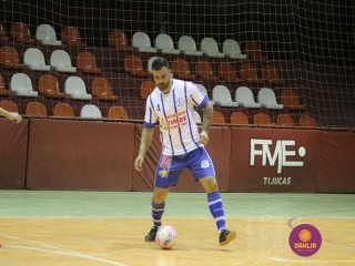 
<a style='margin-left: 5px;' class='btn btn-xs btn-social btn-facebook' href='https://www.facebook.com/sharer/sharer.php?u=https://www.boladovale.com.br/imgs/800-800-90/conteudo/fotos/1293/img5056.jpg' rel='popup' data-width='500' data-height='400'><i class='fa fa-facebook'></i>Compartilhar <span class='hidden-xs'>no Facebook</span>
</a> 
<a class='btn btn-default btn-xs' target='_blank' href='imgs/800-800-90/conteudo/fotos/1293/img5056.jpg'>
<span class='glyphicon glyphicon-cloud-download'></span> Salvar
</a> 
<span></span>