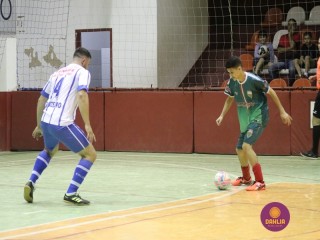 
<a style='margin-left: 5px;' class='btn btn-xs btn-social btn-facebook' href='https://www.facebook.com/sharer/sharer.php?u=https://www.boladovale.com.br/imgs/800-800-90/conteudo/fotos/1293/img5070.jpg' rel='popup' data-width='500' data-height='400'><i class='fa fa-facebook'></i>Compartilhar <span class='hidden-xs'>no Facebook</span>
</a> 
<a class='btn btn-default btn-xs' target='_blank' href='imgs/800-800-90/conteudo/fotos/1293/img5070.jpg'>
<span class='glyphicon glyphicon-cloud-download'></span> Salvar
</a> 
<span></span>