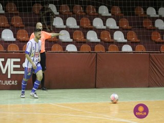 
<a style='margin-left: 5px;' class='btn btn-xs btn-social btn-facebook' href='https://www.facebook.com/sharer/sharer.php?u=https://www.boladovale.com.br/imgs/800-800-90/conteudo/fotos/1293/img5072.jpg' rel='popup' data-width='500' data-height='400'><i class='fa fa-facebook'></i>Compartilhar <span class='hidden-xs'>no Facebook</span>
</a> 
<a class='btn btn-default btn-xs' target='_blank' href='imgs/800-800-90/conteudo/fotos/1293/img5072.jpg'>
<span class='glyphicon glyphicon-cloud-download'></span> Salvar
</a> 
<span></span>