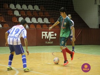 
<a style='margin-left: 5px;' class='btn btn-xs btn-social btn-facebook' href='https://www.facebook.com/sharer/sharer.php?u=https://www.boladovale.com.br/imgs/800-800-90/conteudo/fotos/1293/img5076.jpg' rel='popup' data-width='500' data-height='400'><i class='fa fa-facebook'></i>Compartilhar <span class='hidden-xs'>no Facebook</span>
</a> 
<a class='btn btn-default btn-xs' target='_blank' href='imgs/800-800-90/conteudo/fotos/1293/img5076.jpg'>
<span class='glyphicon glyphicon-cloud-download'></span> Salvar
</a> 
<span></span>
