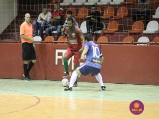 
<a style='margin-left: 5px;' class='btn btn-xs btn-social btn-facebook' href='https://www.facebook.com/sharer/sharer.php?u=https://www.boladovale.com.br/imgs/800-800-90/conteudo/fotos/1294/img5100.jpg' rel='popup' data-width='500' data-height='400'><i class='fa fa-facebook'></i>Compartilhar <span class='hidden-xs'>no Facebook</span>
</a> 
<a class='btn btn-default btn-xs' target='_blank' href='imgs/800-800-90/conteudo/fotos/1294/img5100.jpg'>
<span class='glyphicon glyphicon-cloud-download'></span> Salvar
</a> 
<span></span>