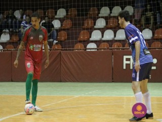 
<a style='margin-left: 5px;' class='btn btn-xs btn-social btn-facebook' href='https://www.facebook.com/sharer/sharer.php?u=https://www.boladovale.com.br/imgs/800-800-90/conteudo/fotos/1294/img5116.jpg' rel='popup' data-width='500' data-height='400'><i class='fa fa-facebook'></i>Compartilhar <span class='hidden-xs'>no Facebook</span>
</a> 
<a class='btn btn-default btn-xs' target='_blank' href='imgs/800-800-90/conteudo/fotos/1294/img5116.jpg'>
<span class='glyphicon glyphicon-cloud-download'></span> Salvar
</a> 
<span></span>