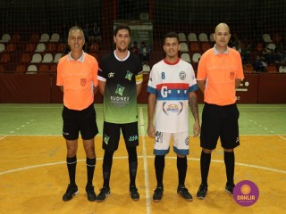 
<a style='margin-left: 5px;' class='btn btn-xs btn-social btn-facebook' href='https://www.facebook.com/sharer/sharer.php?u=https://www.boladovale.com.br/imgs/800-800-90/conteudo/fotos/1295/img5152.jpg' rel='popup' data-width='500' data-height='400'><i class='fa fa-facebook'></i>Compartilhar <span class='hidden-xs'>no Facebook</span>
</a> 
<a class='btn btn-default btn-xs' target='_blank' href='imgs/800-800-90/conteudo/fotos/1295/img5152.jpg'>
<span class='glyphicon glyphicon-cloud-download'></span> Salvar
</a> 
<span></span>