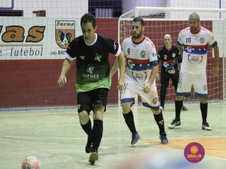 
<a style='margin-left: 5px;' class='btn btn-xs btn-social btn-facebook' href='https://www.facebook.com/sharer/sharer.php?u=https://www.boladovale.com.br/imgs/800-800-90/conteudo/fotos/1295/img5208.jpg' rel='popup' data-width='500' data-height='400'><i class='fa fa-facebook'></i>Compartilhar <span class='hidden-xs'>no Facebook</span>
</a> 
<a class='btn btn-default btn-xs' target='_blank' href='imgs/800-800-90/conteudo/fotos/1295/img5208.jpg'>
<span class='glyphicon glyphicon-cloud-download'></span> Salvar
</a> 
<span></span>