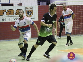 
<a style='margin-left: 5px;' class='btn btn-xs btn-social btn-facebook' href='https://www.facebook.com/sharer/sharer.php?u=https://www.boladovale.com.br/imgs/800-800-90/conteudo/fotos/1295/img5209.jpg' rel='popup' data-width='500' data-height='400'><i class='fa fa-facebook'></i>Compartilhar <span class='hidden-xs'>no Facebook</span>
</a> 
<a class='btn btn-default btn-xs' target='_blank' href='imgs/800-800-90/conteudo/fotos/1295/img5209.jpg'>
<span class='glyphicon glyphicon-cloud-download'></span> Salvar
</a> 
<span></span>