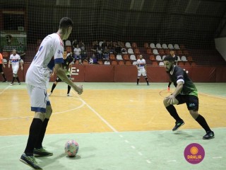 
<a style='margin-left: 5px;' class='btn btn-xs btn-social btn-facebook' href='https://www.facebook.com/sharer/sharer.php?u=https://www.boladovale.com.br/imgs/800-800-90/conteudo/fotos/1295/img5223.jpg' rel='popup' data-width='500' data-height='400'><i class='fa fa-facebook'></i>Compartilhar <span class='hidden-xs'>no Facebook</span>
</a> 
<a class='btn btn-default btn-xs' target='_blank' href='imgs/800-800-90/conteudo/fotos/1295/img5223.jpg'>
<span class='glyphicon glyphicon-cloud-download'></span> Salvar
</a> 
<span></span>