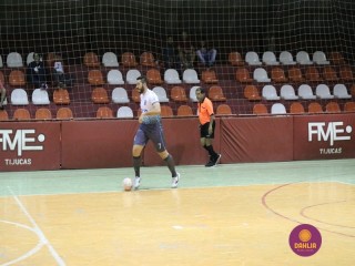 
<a style='margin-left: 5px;' class='btn btn-xs btn-social btn-facebook' href='https://www.facebook.com/sharer/sharer.php?u=https://www.boladovale.com.br/imgs/800-800-90/conteudo/fotos/1296/img5323.jpg' rel='popup' data-width='500' data-height='400'><i class='fa fa-facebook'></i>Compartilhar <span class='hidden-xs'>no Facebook</span>
</a> 
<a class='btn btn-default btn-xs' target='_blank' href='imgs/800-800-90/conteudo/fotos/1296/img5323.jpg'>
<span class='glyphicon glyphicon-cloud-download'></span> Salvar
</a> 
<span></span>