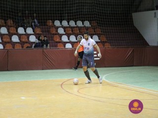 
<a style='margin-left: 5px;' class='btn btn-xs btn-social btn-facebook' href='https://www.facebook.com/sharer/sharer.php?u=https://www.boladovale.com.br/imgs/800-800-90/conteudo/fotos/1296/img5347.jpg' rel='popup' data-width='500' data-height='400'><i class='fa fa-facebook'></i>Compartilhar <span class='hidden-xs'>no Facebook</span>
</a> 
<a class='btn btn-default btn-xs' target='_blank' href='imgs/800-800-90/conteudo/fotos/1296/img5347.jpg'>
<span class='glyphicon glyphicon-cloud-download'></span> Salvar
</a> 
<span></span>