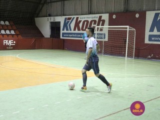 
<a style='margin-left: 5px;' class='btn btn-xs btn-social btn-facebook' href='https://www.facebook.com/sharer/sharer.php?u=https://www.boladovale.com.br/imgs/800-800-90/conteudo/fotos/1296/img5348.jpg' rel='popup' data-width='500' data-height='400'><i class='fa fa-facebook'></i>Compartilhar <span class='hidden-xs'>no Facebook</span>
</a> 
<a class='btn btn-default btn-xs' target='_blank' href='imgs/800-800-90/conteudo/fotos/1296/img5348.jpg'>
<span class='glyphicon glyphicon-cloud-download'></span> Salvar
</a> 
<span></span>