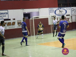 
<a style='margin-left: 5px;' class='btn btn-xs btn-social btn-facebook' href='https://www.facebook.com/sharer/sharer.php?u=https://www.boladovale.com.br/imgs/800-800-90/conteudo/fotos/1296/img5353.jpg' rel='popup' data-width='500' data-height='400'><i class='fa fa-facebook'></i>Compartilhar <span class='hidden-xs'>no Facebook</span>
</a> 
<a class='btn btn-default btn-xs' target='_blank' href='imgs/800-800-90/conteudo/fotos/1296/img5353.jpg'>
<span class='glyphicon glyphicon-cloud-download'></span> Salvar
</a> 
<span></span>