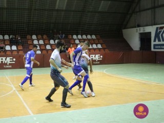 
<a style='margin-left: 5px;' class='btn btn-xs btn-social btn-facebook' href='https://www.facebook.com/sharer/sharer.php?u=https://www.boladovale.com.br/imgs/800-800-90/conteudo/fotos/1296/img5374.jpg' rel='popup' data-width='500' data-height='400'><i class='fa fa-facebook'></i>Compartilhar <span class='hidden-xs'>no Facebook</span>
</a> 
<a class='btn btn-default btn-xs' target='_blank' href='imgs/800-800-90/conteudo/fotos/1296/img5374.jpg'>
<span class='glyphicon glyphicon-cloud-download'></span> Salvar
</a> 
<span></span>