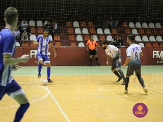 
<a style='margin-left: 5px;' class='btn btn-xs btn-social btn-facebook' href='https://www.facebook.com/sharer/sharer.php?u=https://www.boladovale.com.br/imgs/800-800-90/conteudo/fotos/1296/img5388.jpg' rel='popup' data-width='500' data-height='400'><i class='fa fa-facebook'></i>Compartilhar <span class='hidden-xs'>no Facebook</span>
</a> 
<a class='btn btn-default btn-xs' target='_blank' href='imgs/800-800-90/conteudo/fotos/1296/img5388.jpg'>
<span class='glyphicon glyphicon-cloud-download'></span> Salvar
</a> 
<span></span>