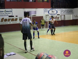 
<a style='margin-left: 5px;' class='btn btn-xs btn-social btn-facebook' href='https://www.facebook.com/sharer/sharer.php?u=https://www.boladovale.com.br/imgs/800-800-90/conteudo/fotos/1296/img5395.jpg' rel='popup' data-width='500' data-height='400'><i class='fa fa-facebook'></i>Compartilhar <span class='hidden-xs'>no Facebook</span>
</a> 
<a class='btn btn-default btn-xs' target='_blank' href='imgs/800-800-90/conteudo/fotos/1296/img5395.jpg'>
<span class='glyphicon glyphicon-cloud-download'></span> Salvar
</a> 
<span></span>