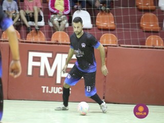 
<a style='margin-left: 5px;' class='btn btn-xs btn-social btn-facebook' href='https://www.facebook.com/sharer/sharer.php?u=https://www.boladovale.com.br/imgs/800-800-90/conteudo/fotos/1297/img5469.jpg' rel='popup' data-width='500' data-height='400'><i class='fa fa-facebook'></i>Compartilhar <span class='hidden-xs'>no Facebook</span>
</a> 
<a class='btn btn-default btn-xs' target='_blank' href='imgs/800-800-90/conteudo/fotos/1297/img5469.jpg'>
<span class='glyphicon glyphicon-cloud-download'></span> Salvar
</a> 
<span></span>